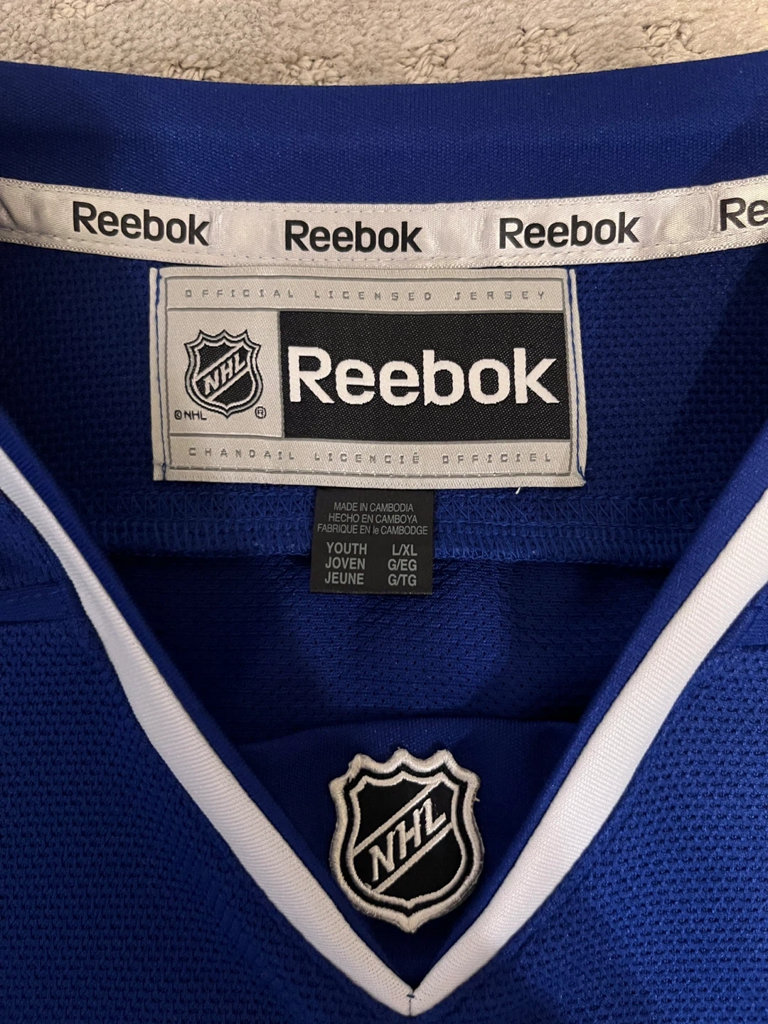 Reebok Vancouver Canucks Youth NHL Hockey Jersey L/XL - photo 4