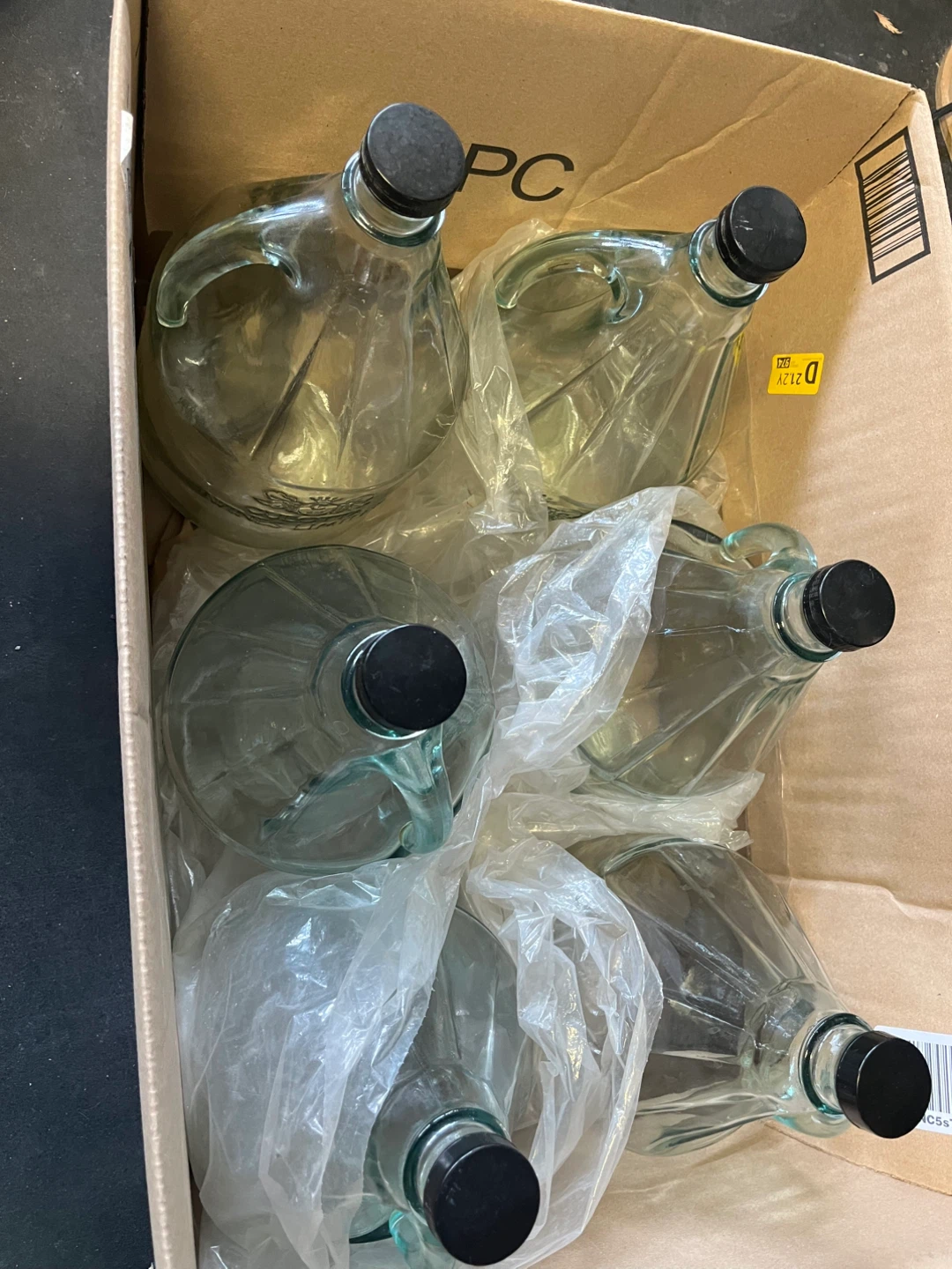 One gallon Glass Jugs - photo 2