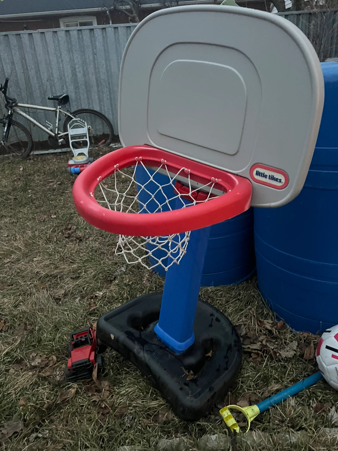 Little Tikes Basketball Hoop