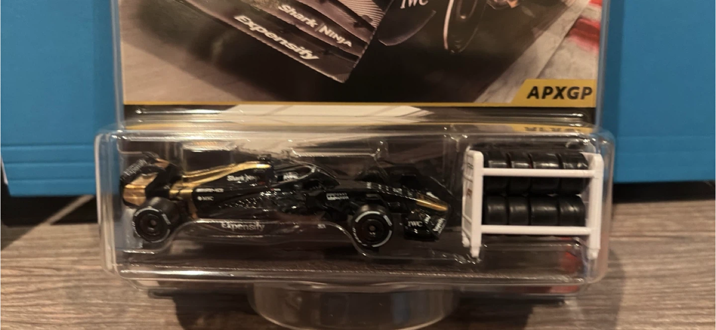 Hotwheels F1 The Movie Race Car - photo 3