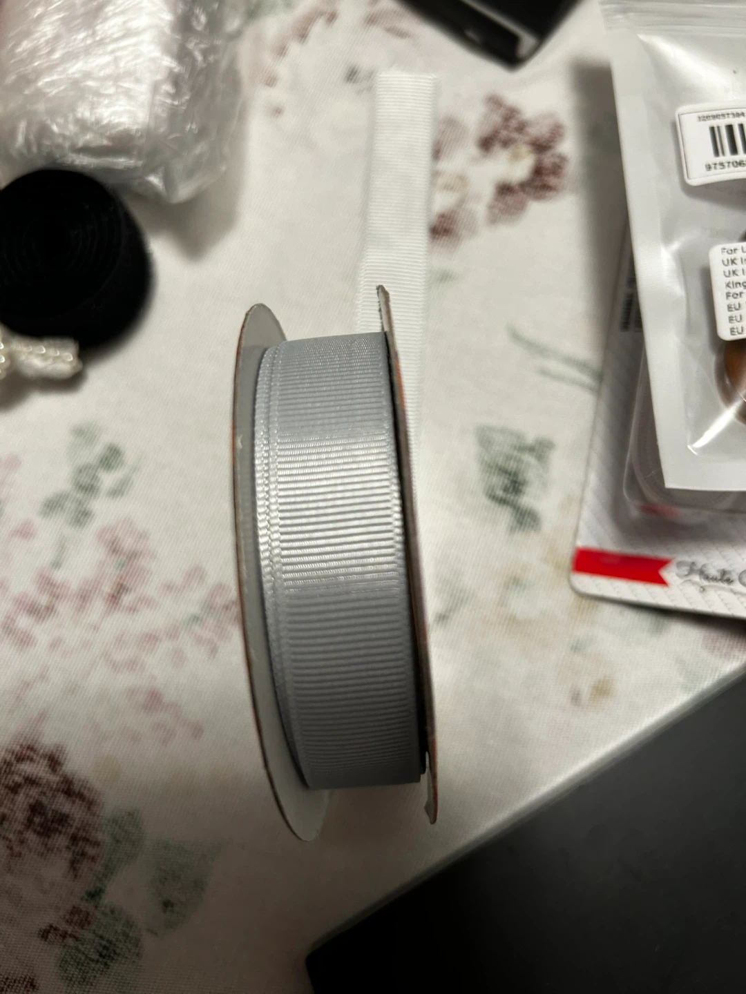 Buttons, bias tape and more - photo 4