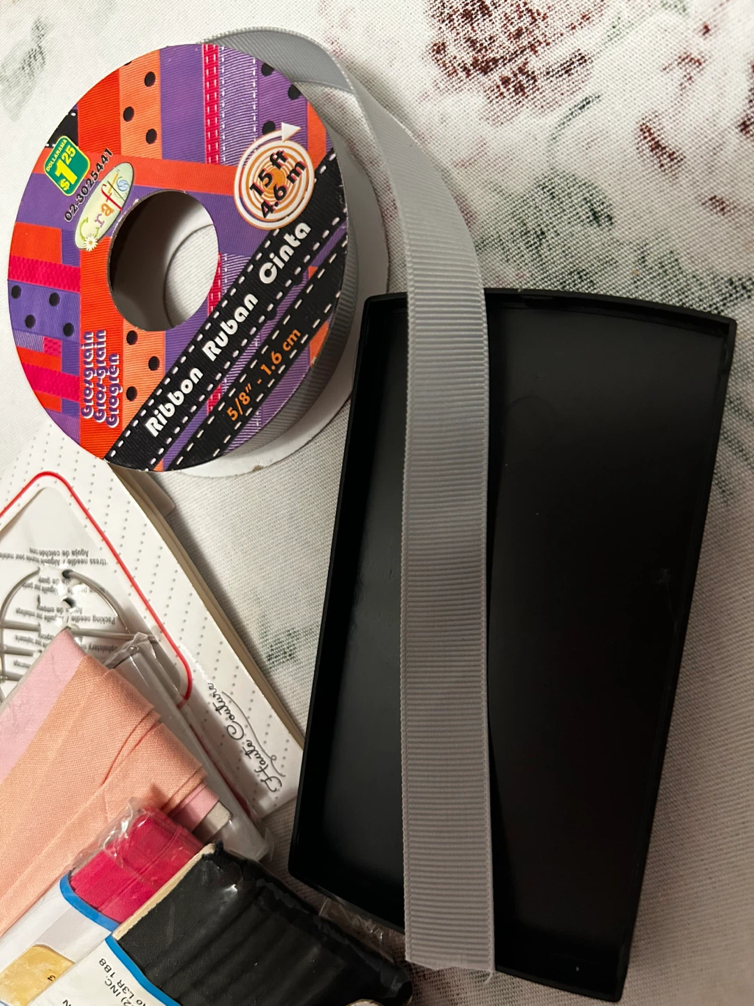 Buttons, bias tape and more - photo 5