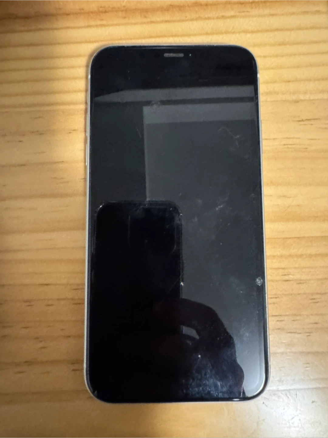 Apple iPhone XR - White