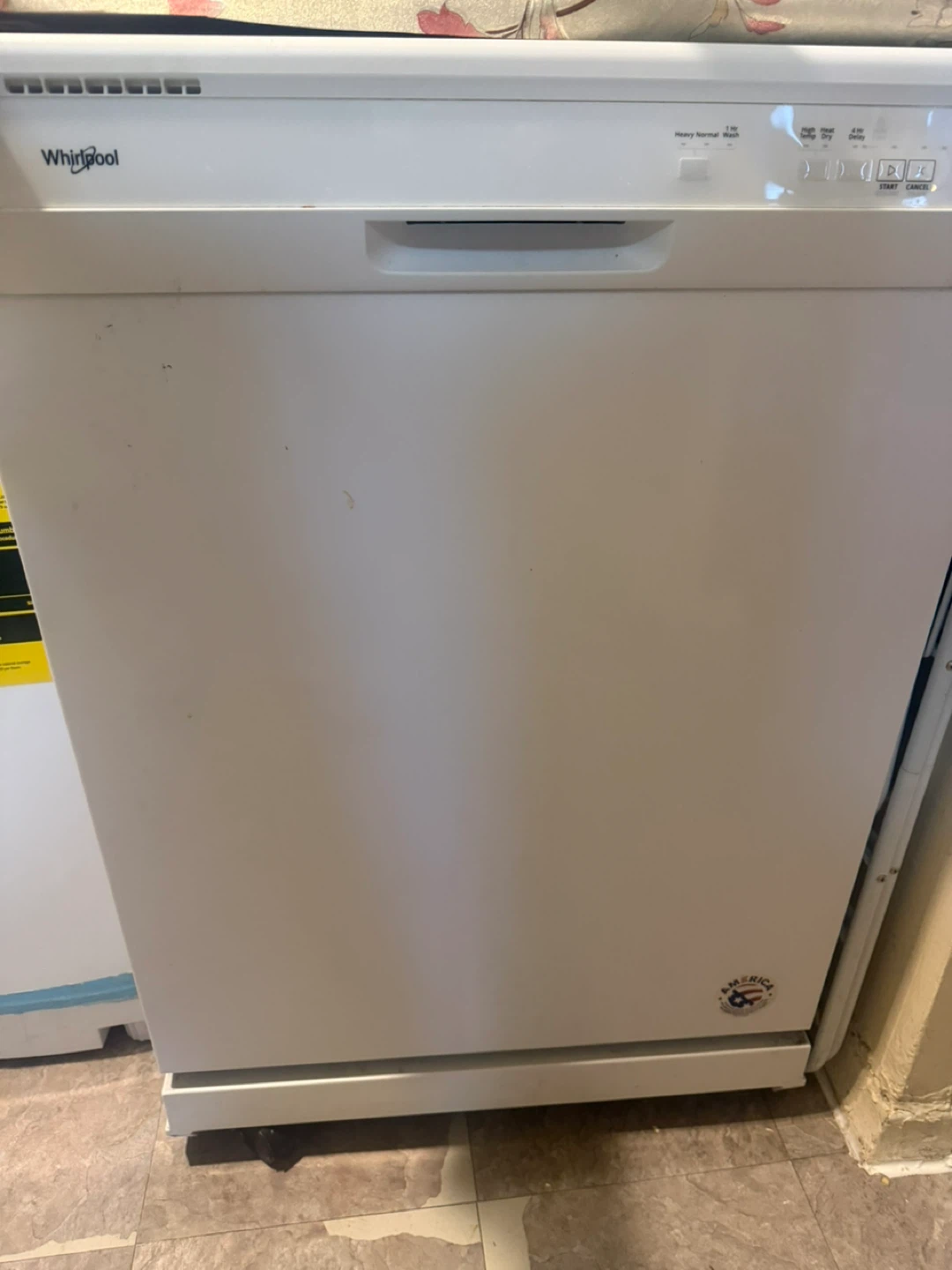 White Whirlpool Dishwasher - photo 2