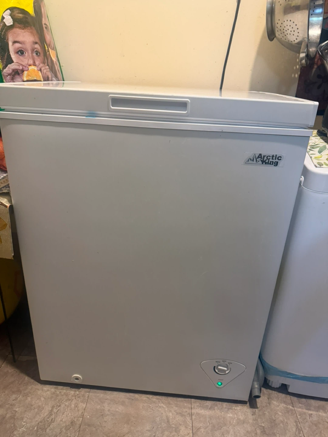Arctic King Chest Freezer - photo 2