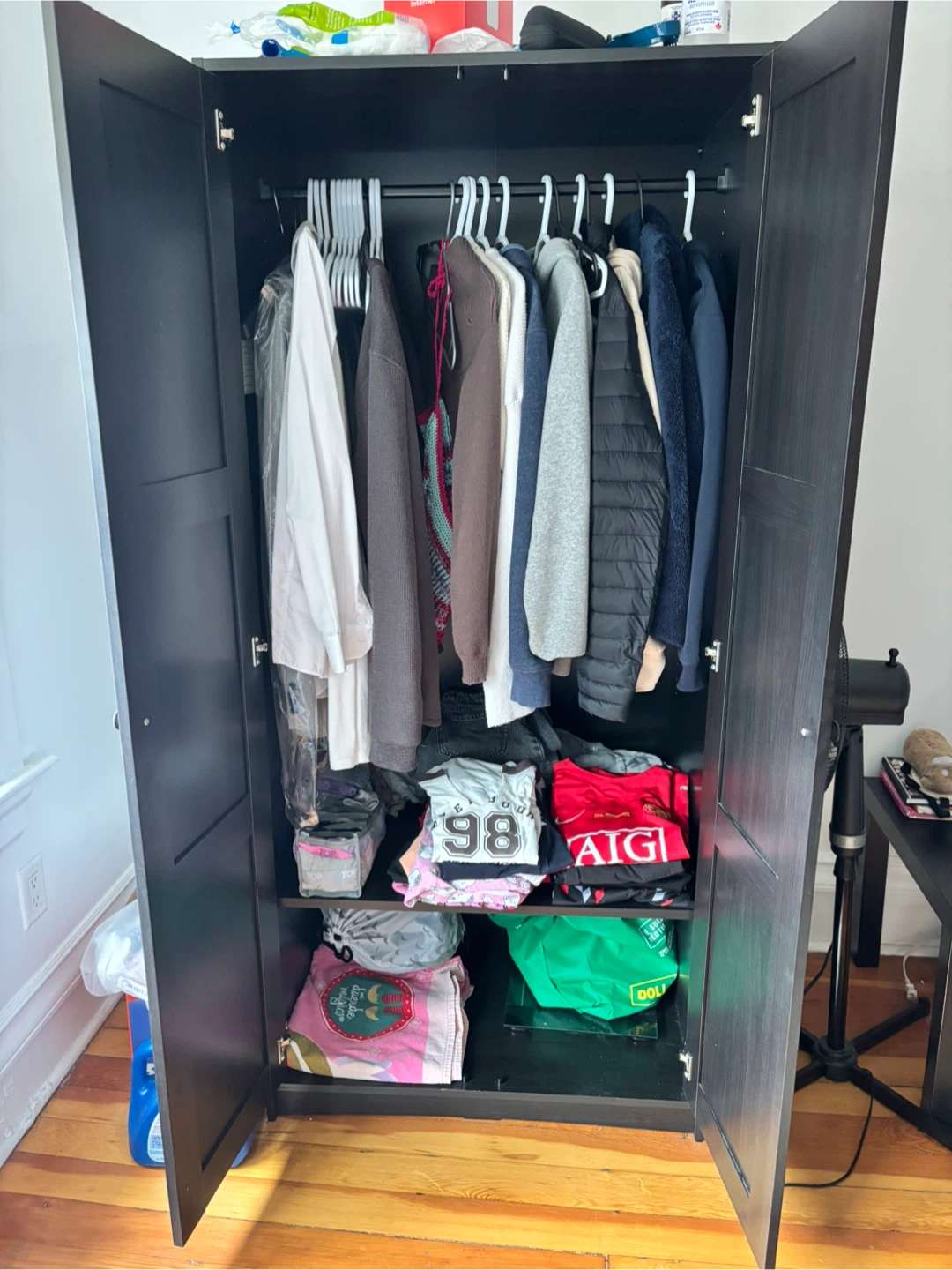 Dark Wood Wardrobe with Double Doors - photo 2