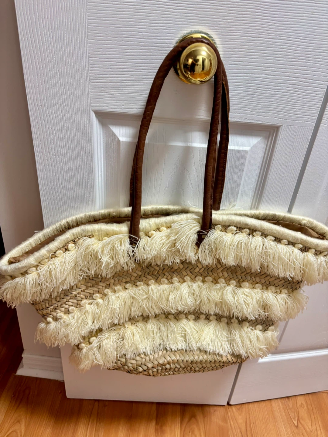 Handwoven Moroccan Straw Fringe Tote – Boho Tiered Market Bag
