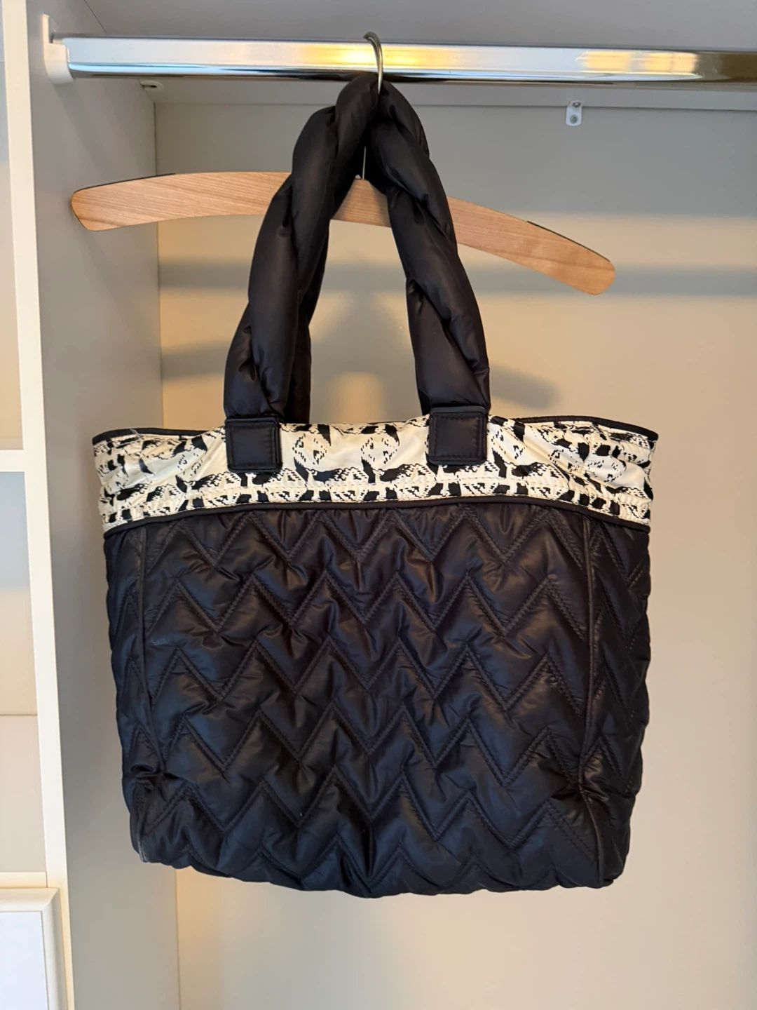 Juicy Couture Puffer Tote Bag - photo 3