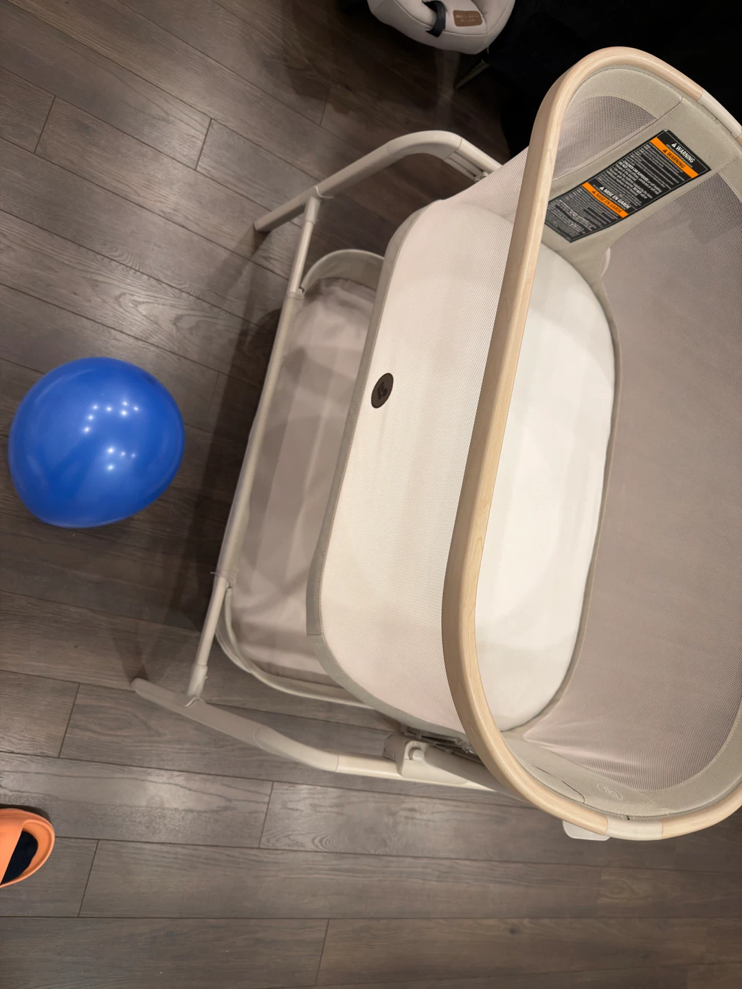 Maxi Cosi Bassinet - photo 3