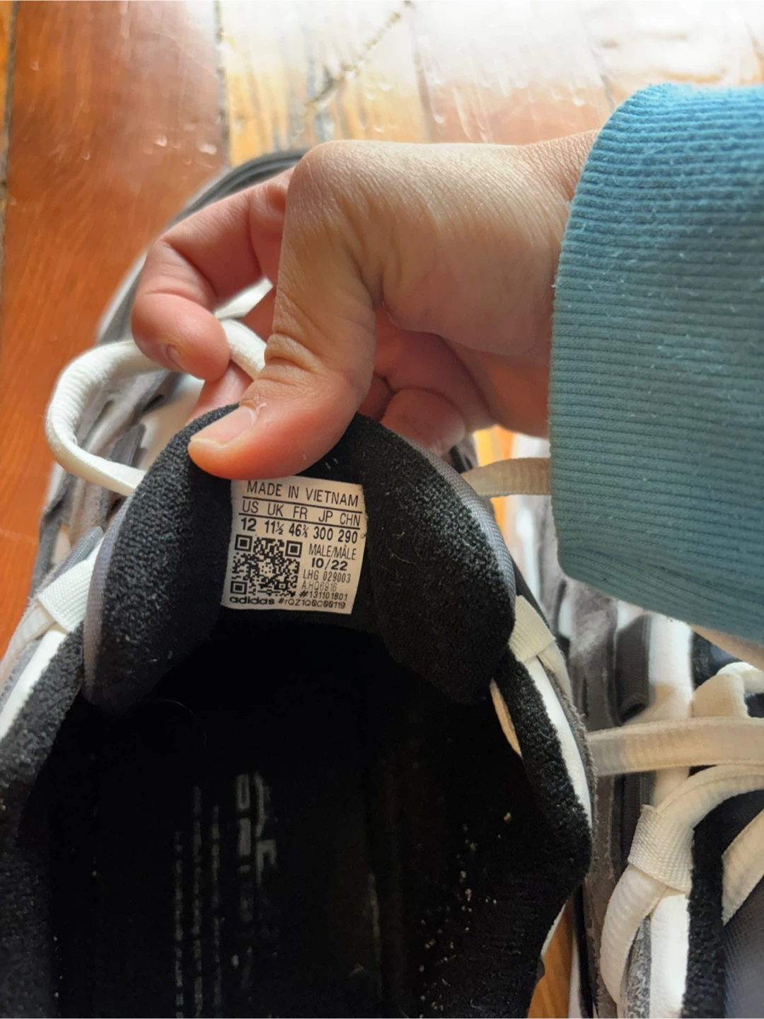Adidas Men's Sneakers Size 12 - photo 3