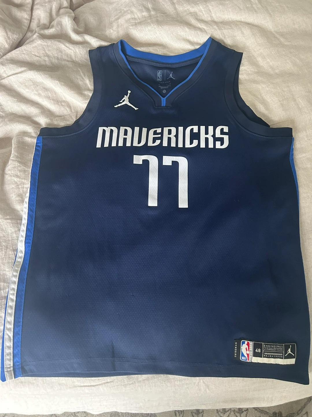 Men's Luka Doncic jersey - photo 3