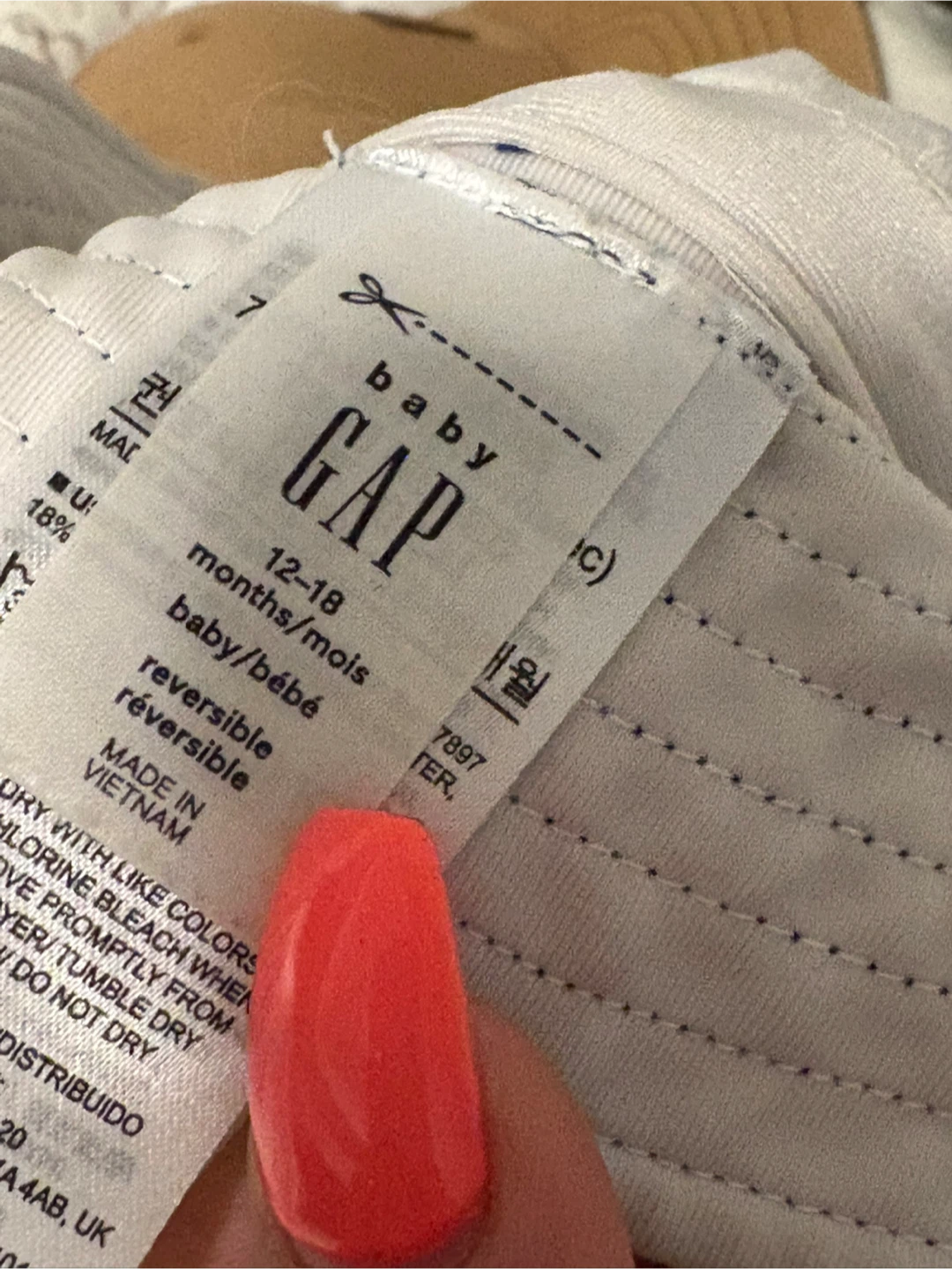 Gap Baby Reversible Bucket Hat - 12-18 Months - photo 2
