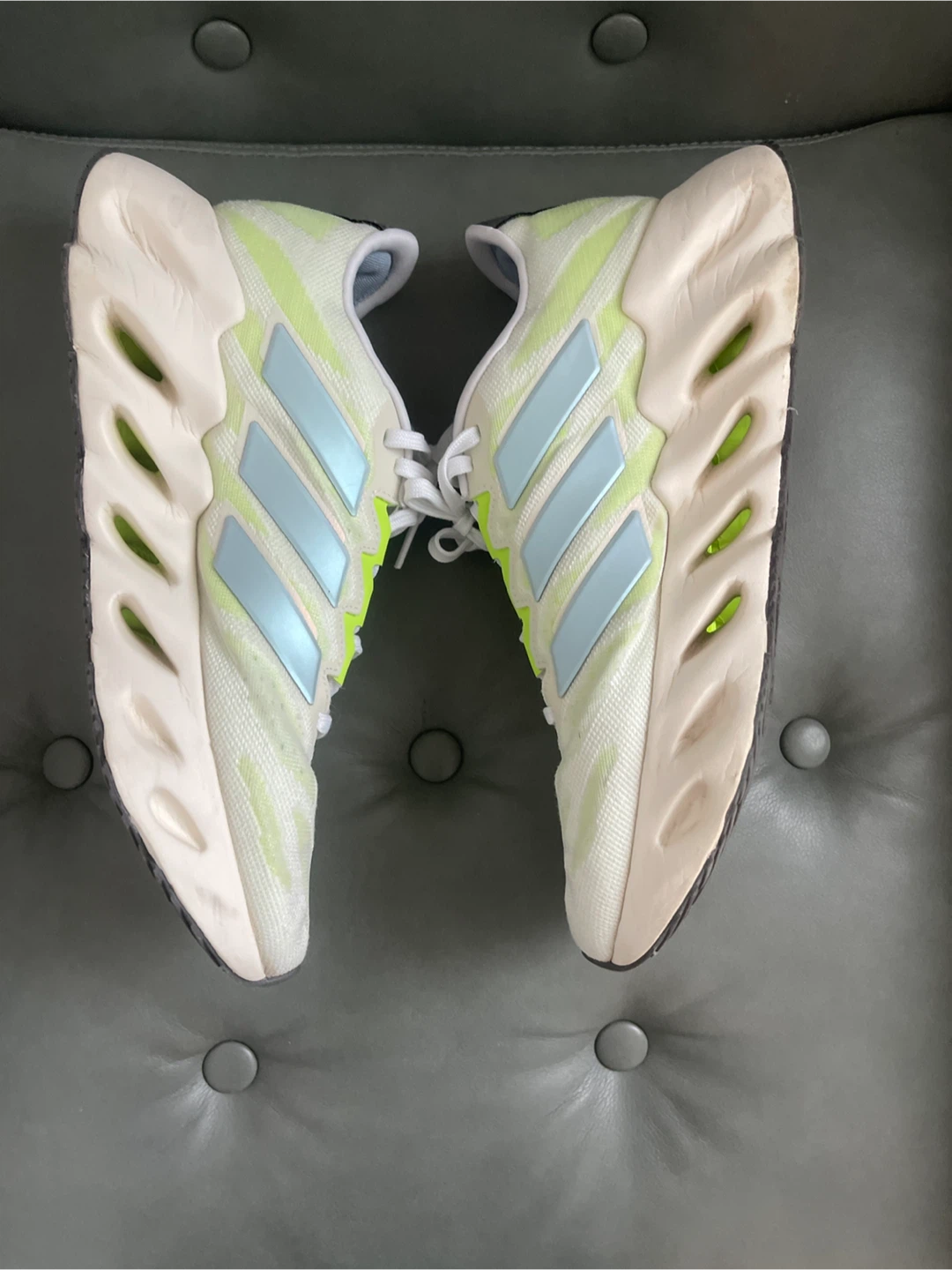 Adidas Running Shoes🥕🥕 - photo 3