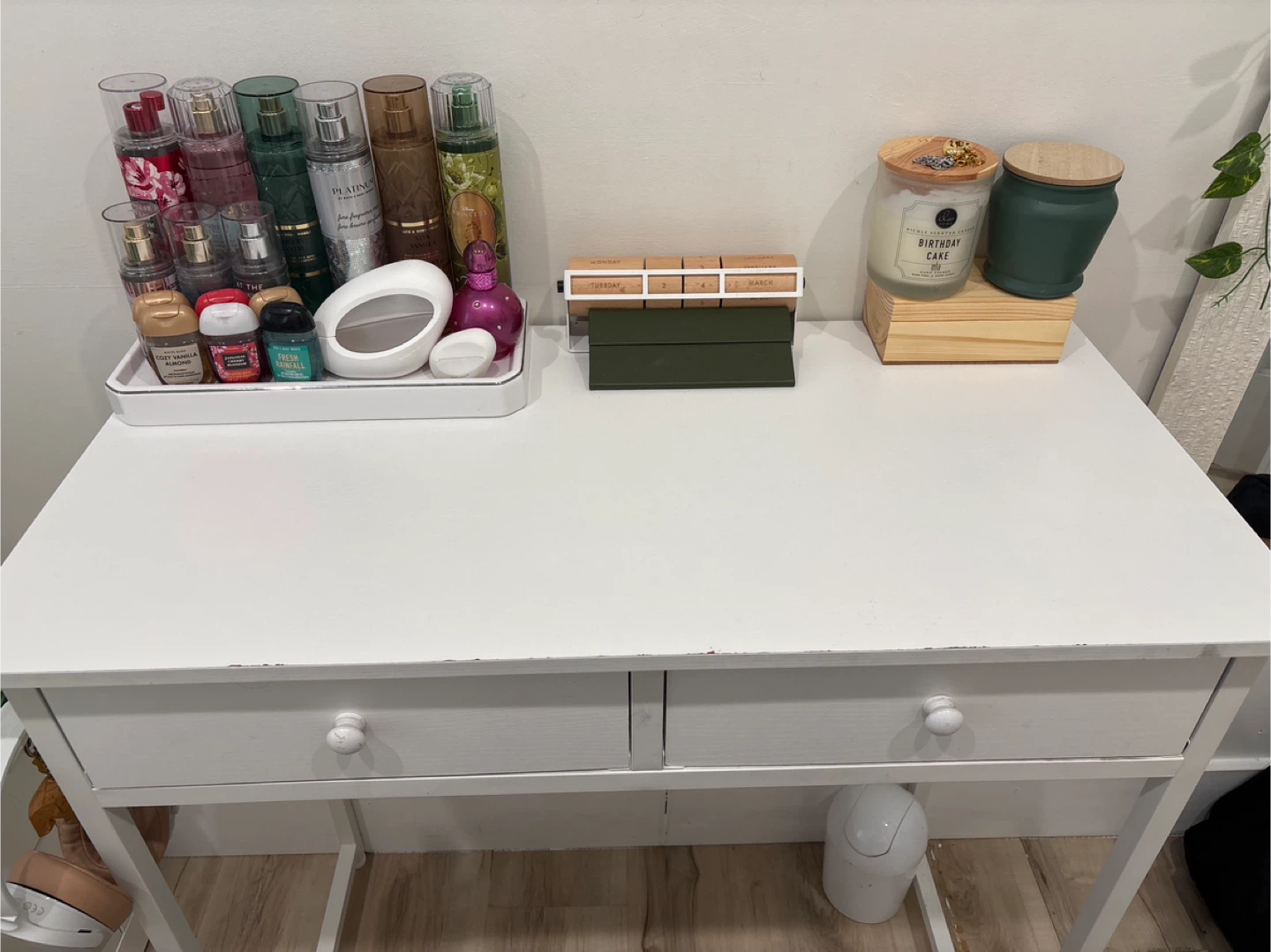 White Vanity Desk with Two Drawers - photo 3