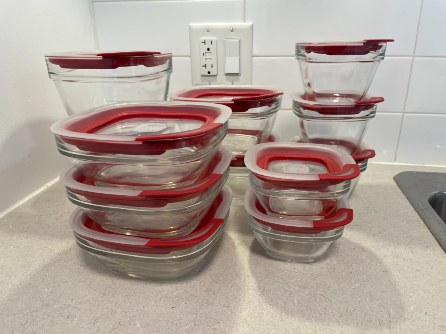 24 piece Glass Rubbermaid Food Storage Container Set