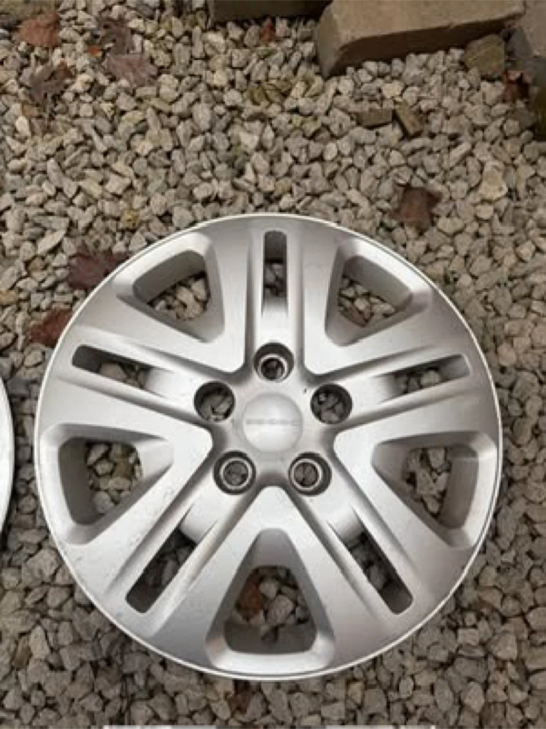 Set of 3 Dodge Caravan 17 Inch Hubcaps - photo 3