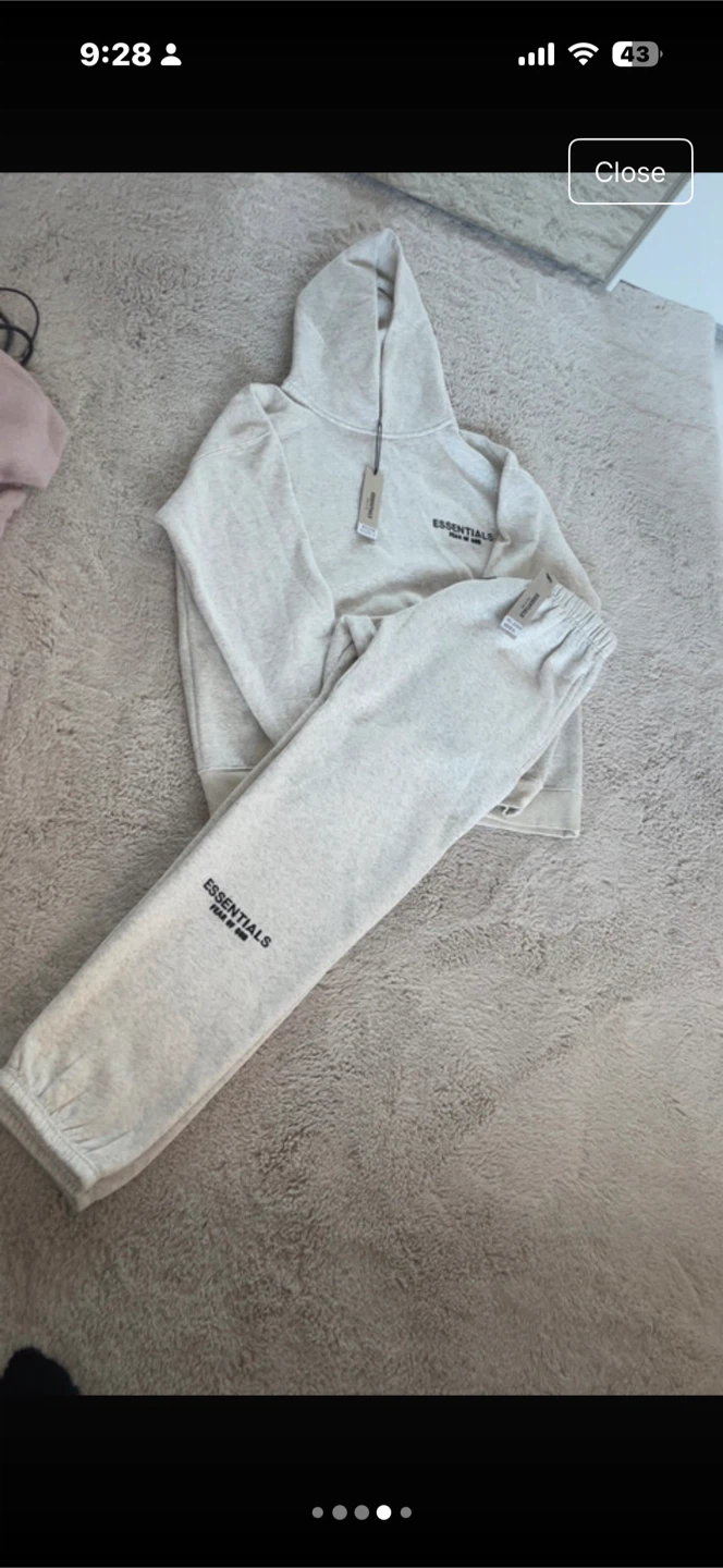 Fear of God Essentials Hoodie and Sweatpants Set - photo 2