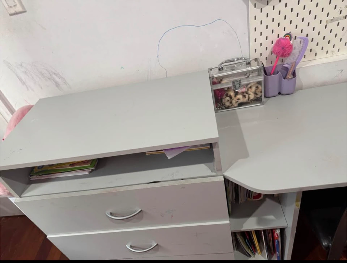 Gray 3-Drawer Dresser with Desk Combo - photo 3