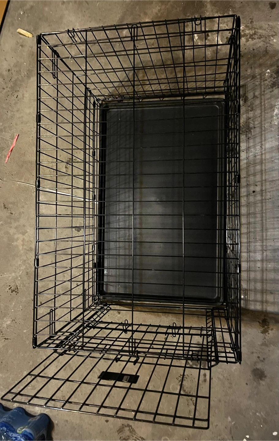 Black Metal Dog Crate with Tray