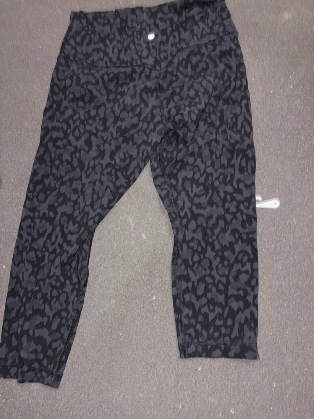 Lululemon leggings size 10