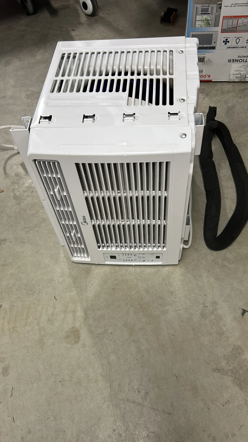 Midea 6,000 BTU Room Air Conditioner - photo 4