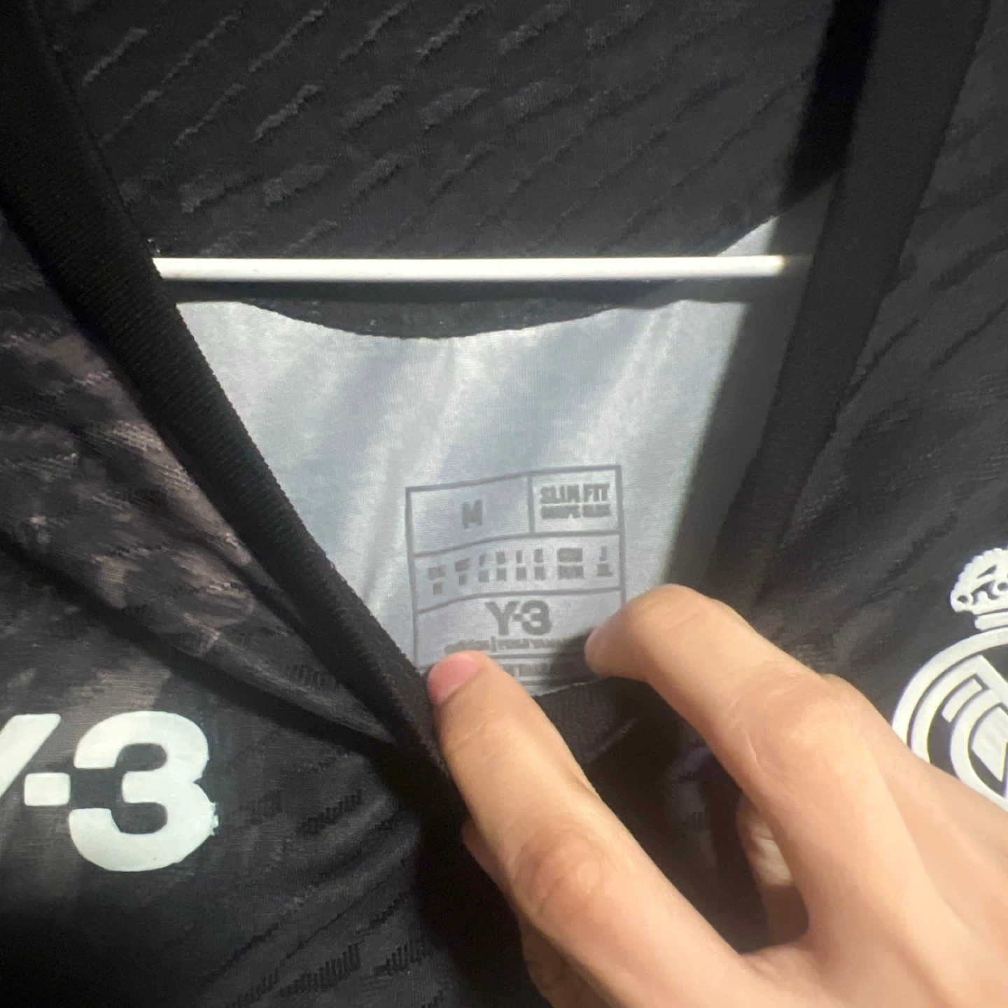 Y-3 black Real Madrid jersey Size Medium Player Version  No Name - photo 3