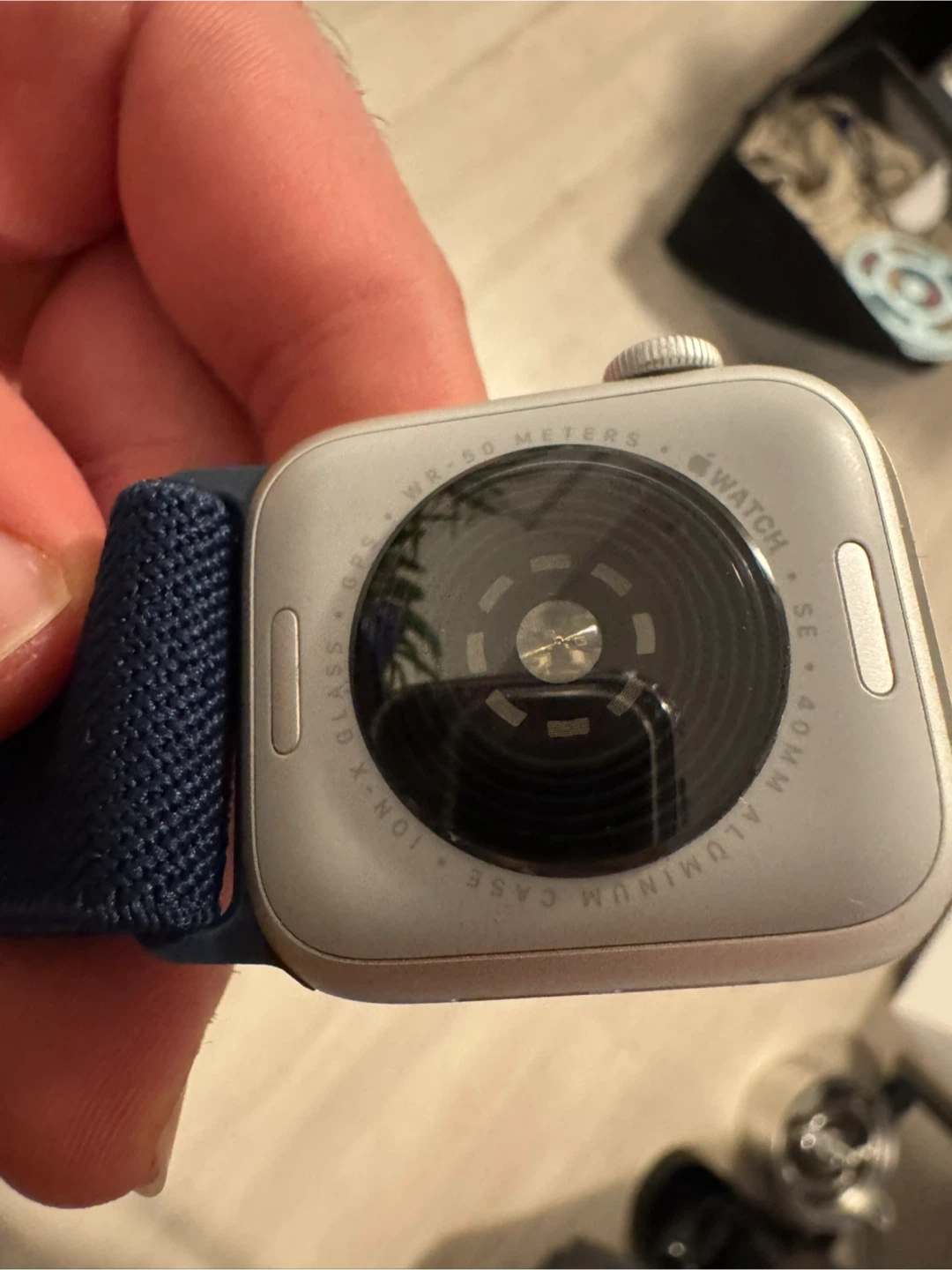 Apple Watch Series SE 40mm Aluminum Case - photo 4
