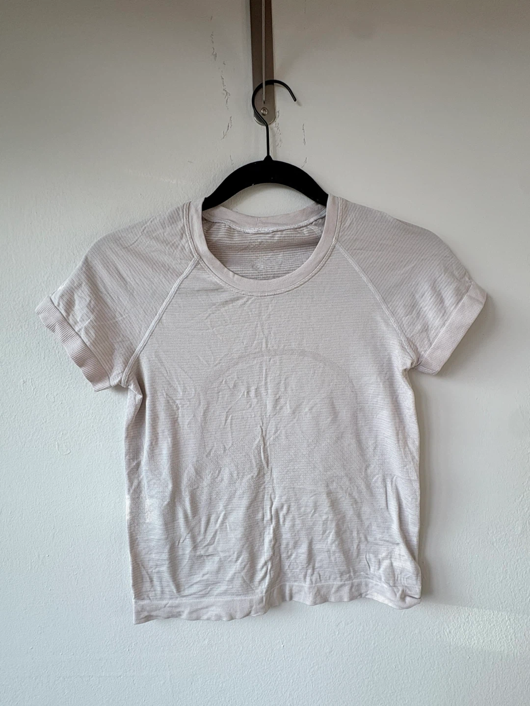 Lululemon Short Sleeve Shirt Size Small - photo 2
