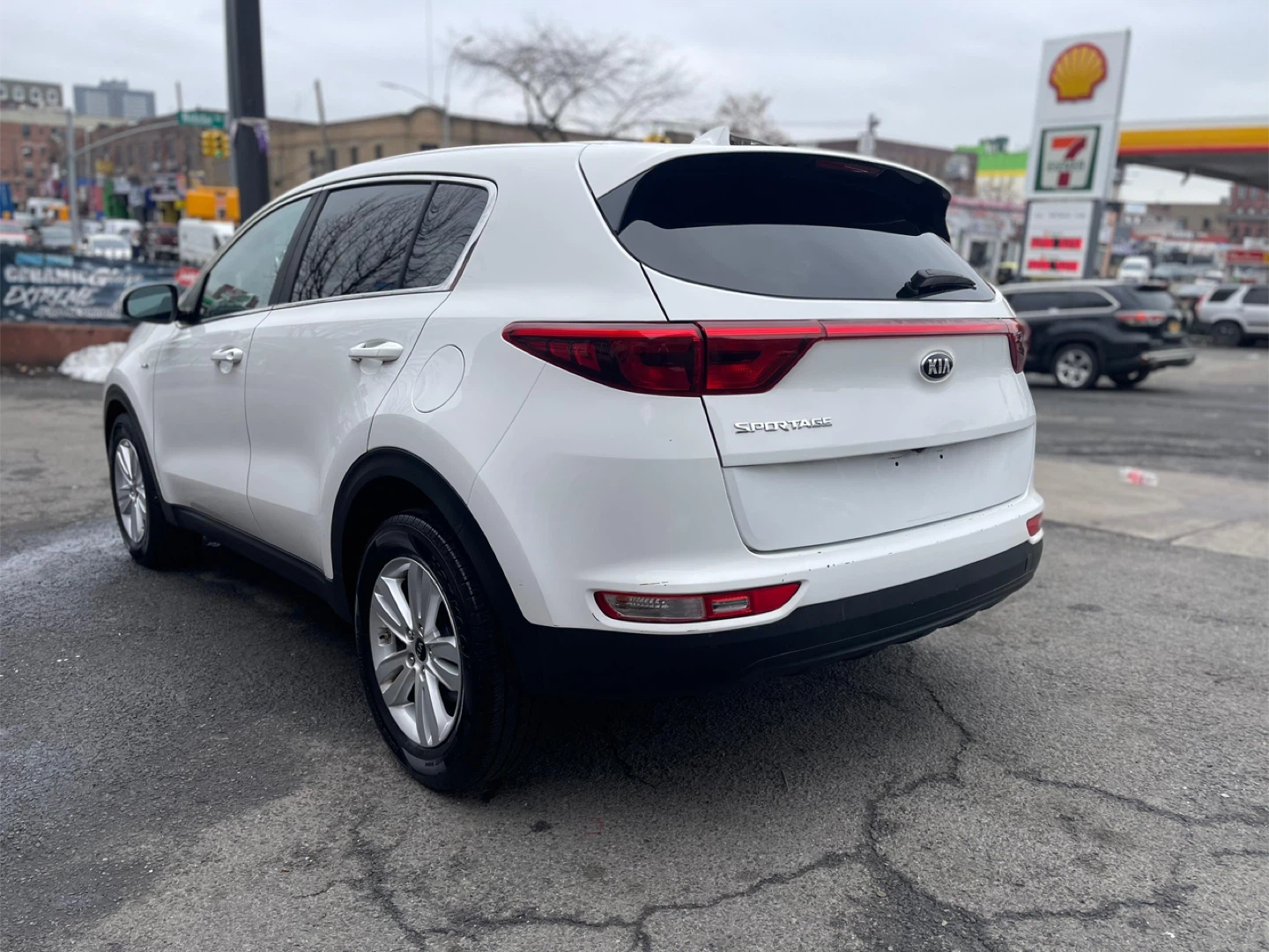 White Kia Sportage SUV 2019 - photo 4