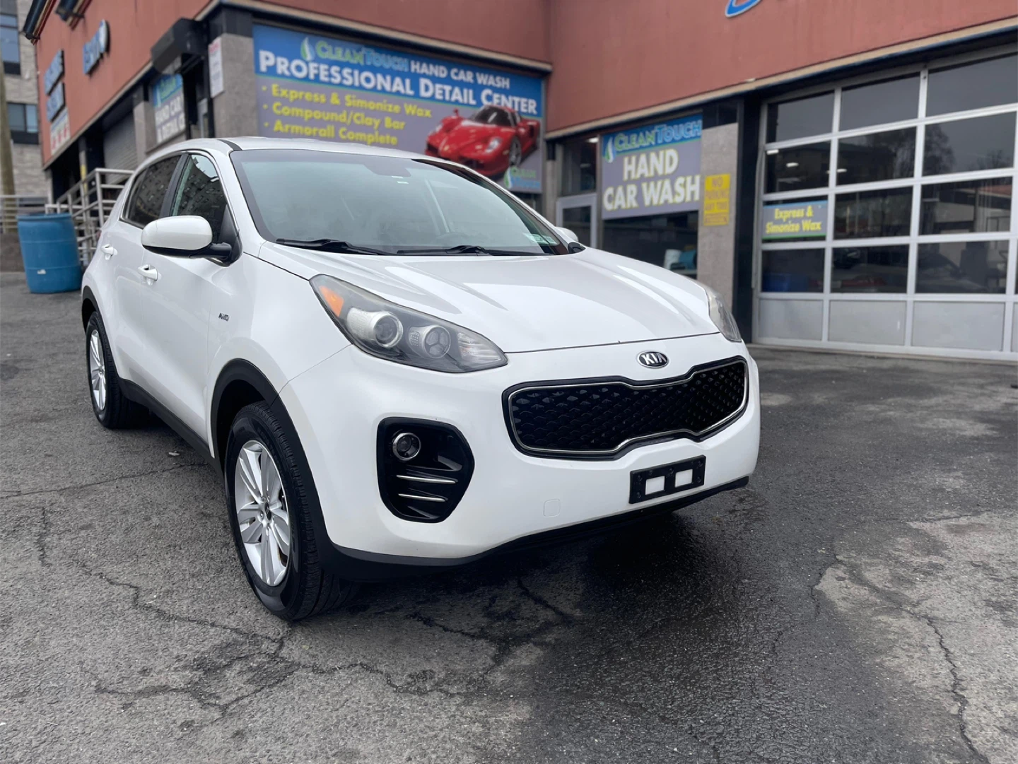 White Kia Sportage SUV 2019 - photo 3