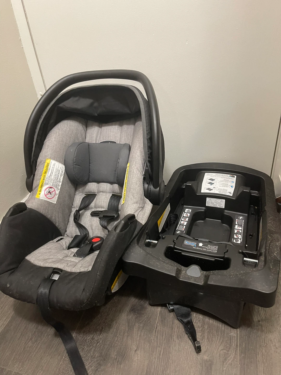 Evenflo LiteMax Sport Infant Car Seat - photo 4
