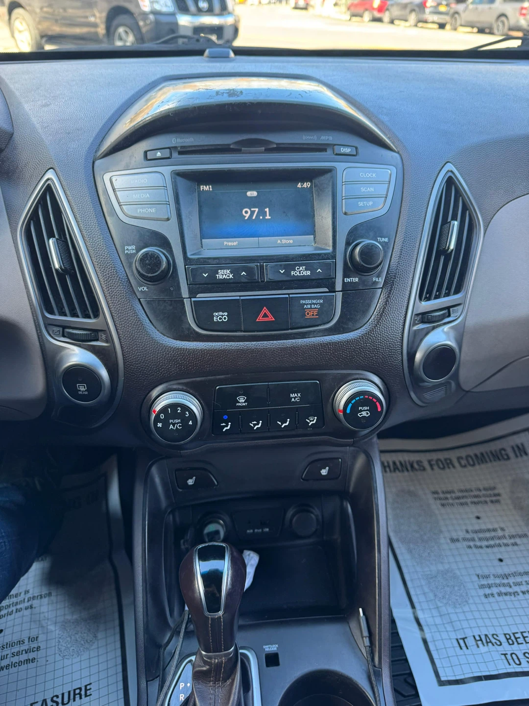 Hyundai Tucson SUV 2014 - photo 2
