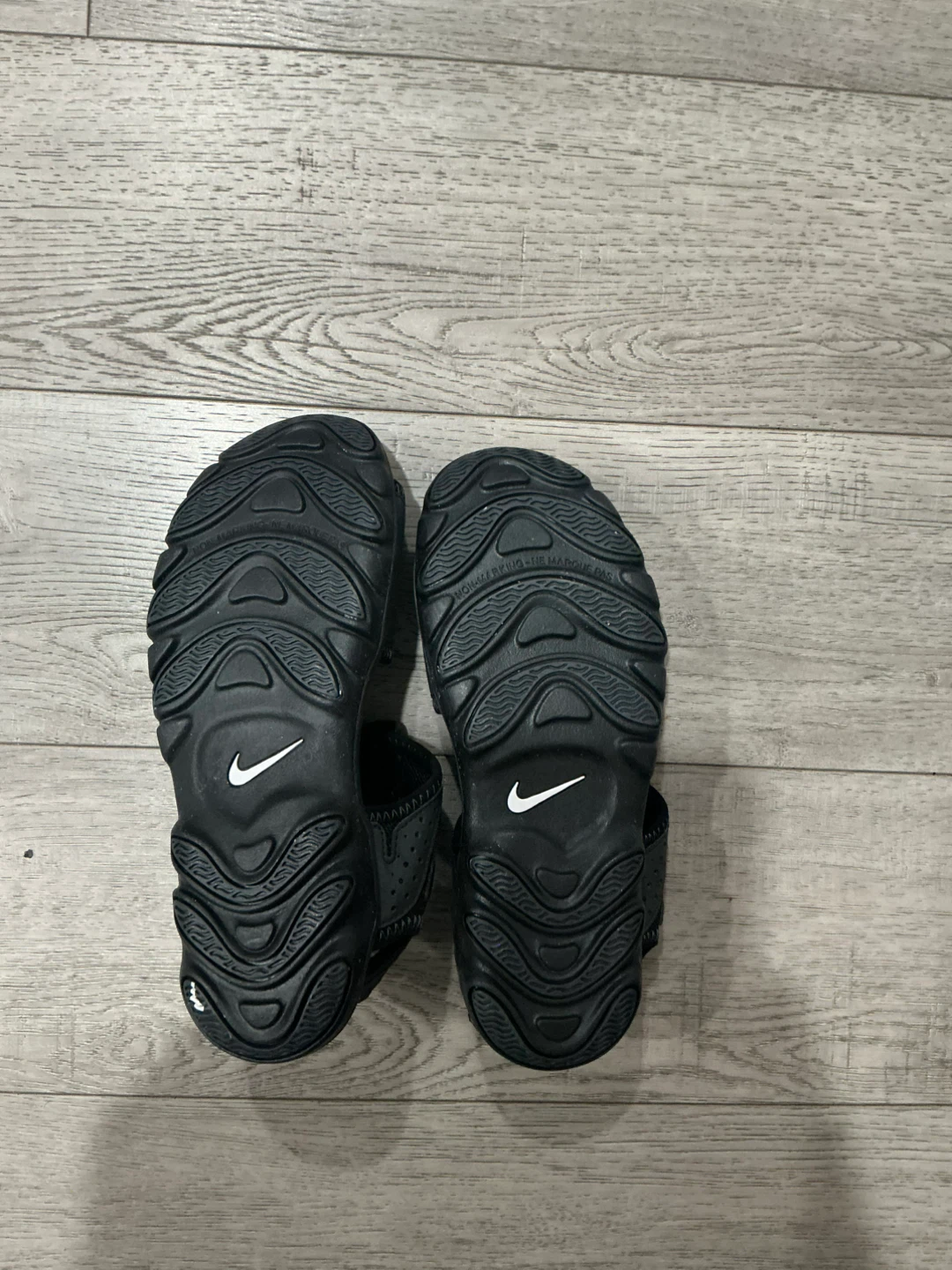 Nike Kids' Sandals Black Size 4Y - photo 2