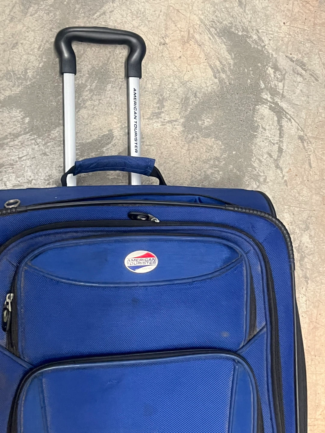 American Tourister Blue Rolling Suitcase - photo 2