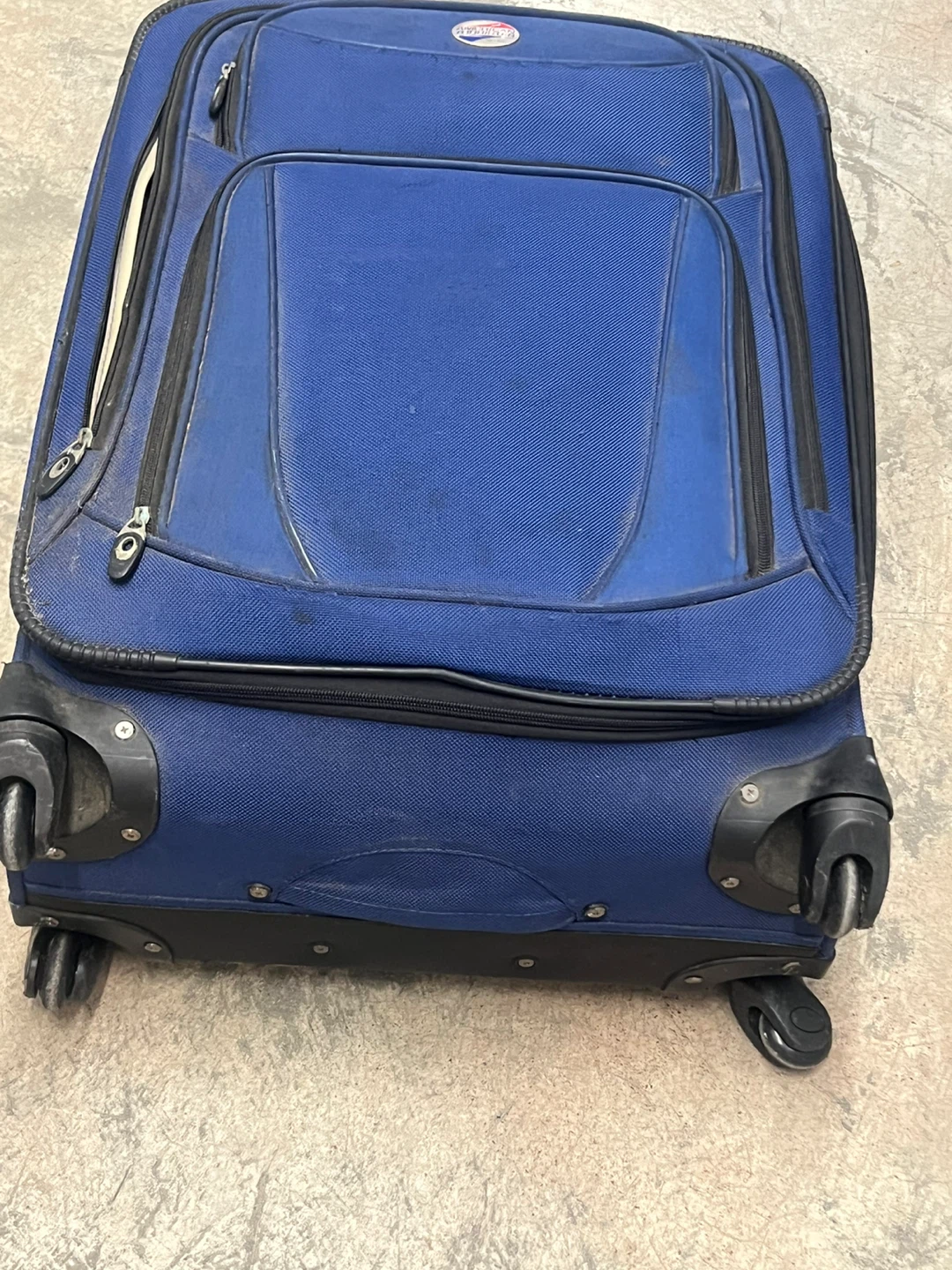 American Tourister Blue Rolling Suitcase - photo 3