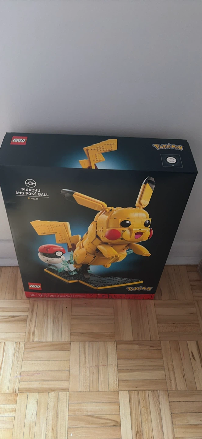 LEGO Pokémon Pikachu and Poké Ball Set 72152 - photo 2
