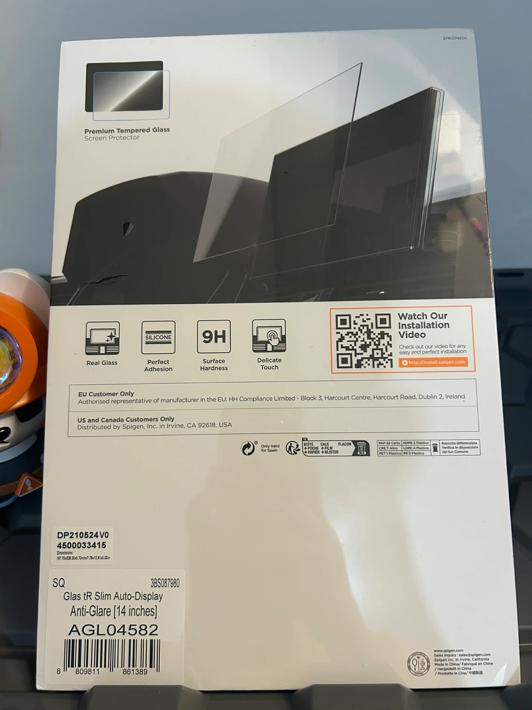 Spigen Glas TR Slim Auto Display Protector Anti-Glare 14 inches - photo 2