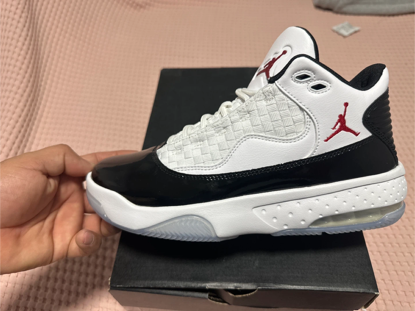 Jordan Max Aura 2 (GS) White/Gym Red-Black Boys Size 6Y - photo 3