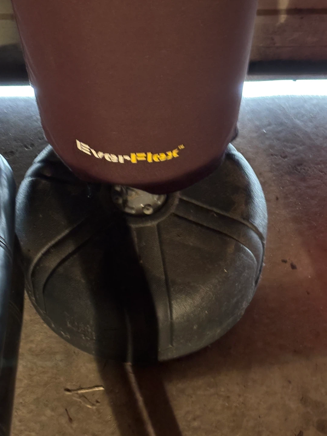 Everlast Free Standing Punching Bag - photo 2
