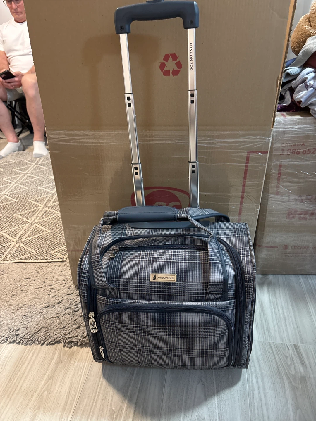 London Fog Rolling Carry-On Luggage