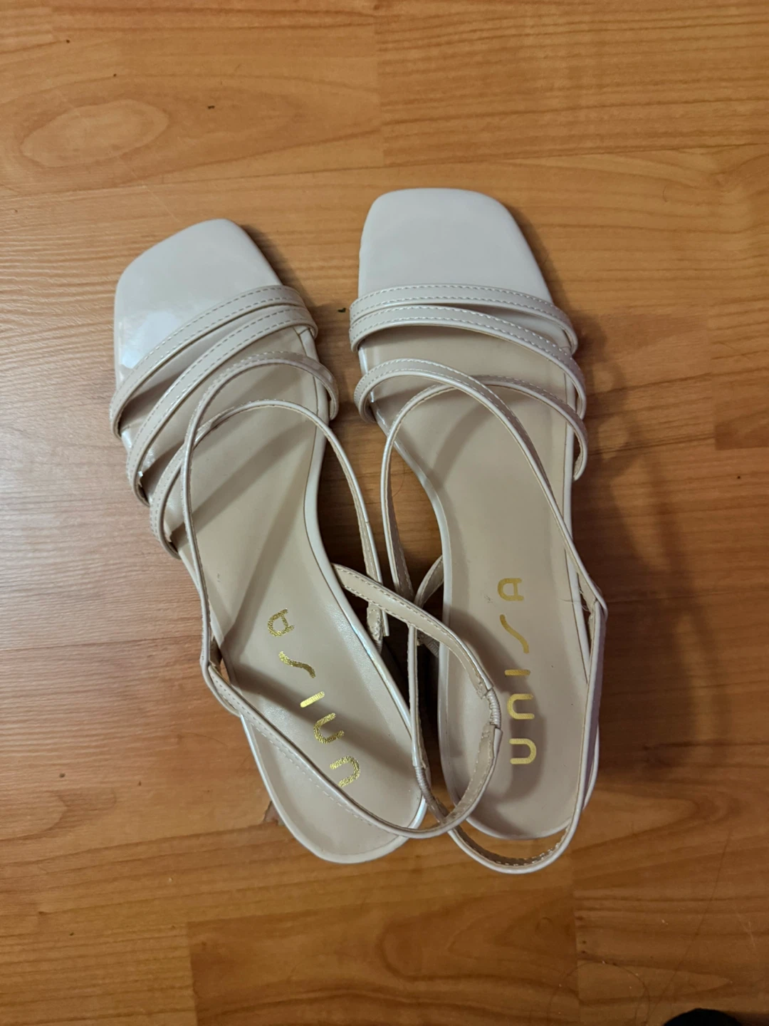Unisa Women's Beige Strappy Block Heel Sandals - photo 3