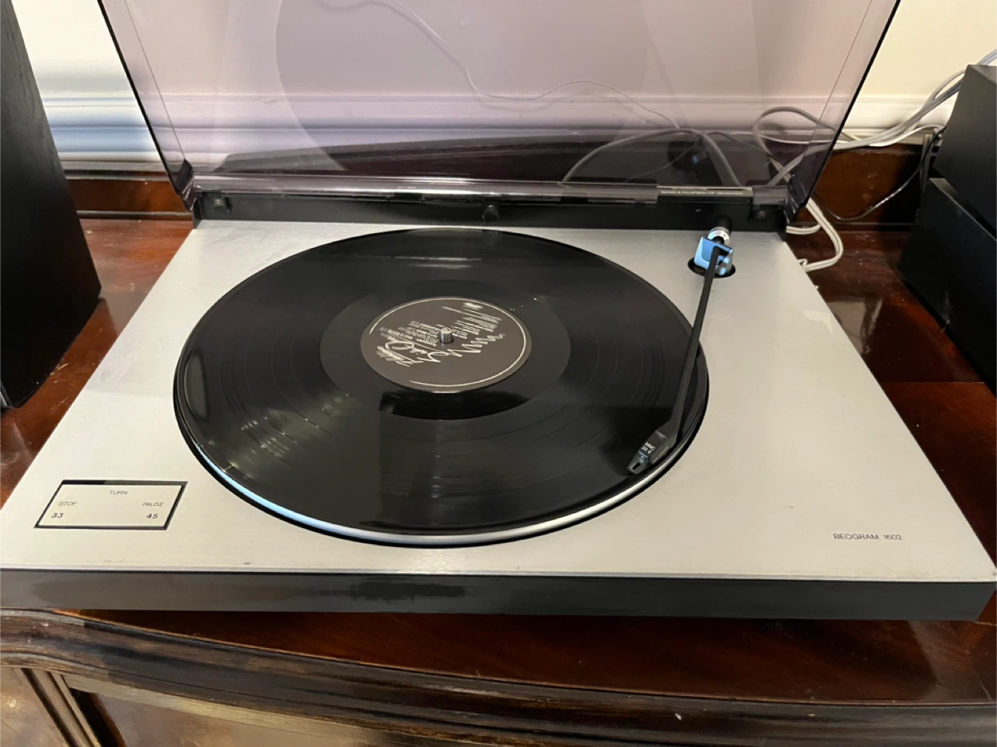 Bang & Olufsen Beogram 1602 Turntable
