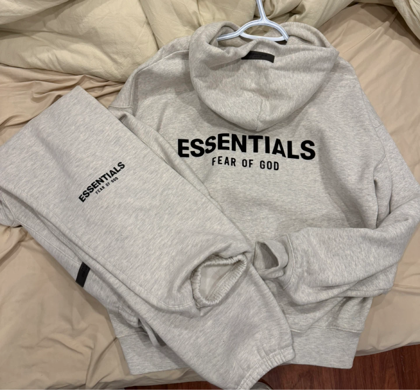 Fear of God Essentials Hoodie and Sweatpants Set - Light Grey - photo 3