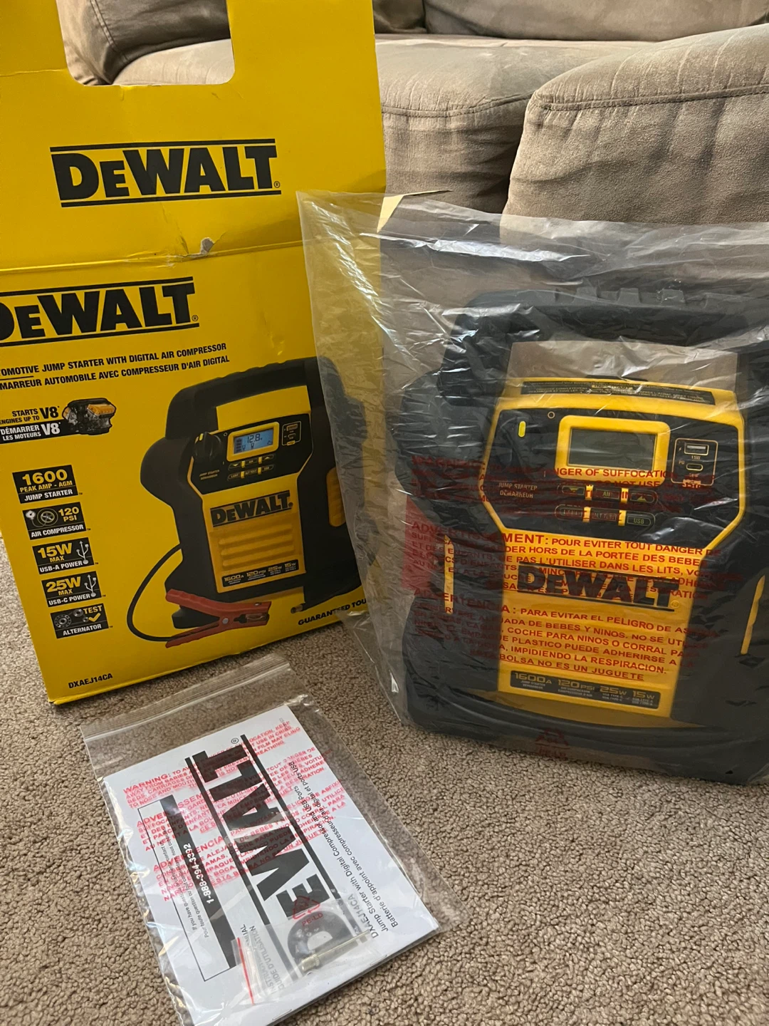 DeWalt Automotive Jump Starter with Digital Air Compressor