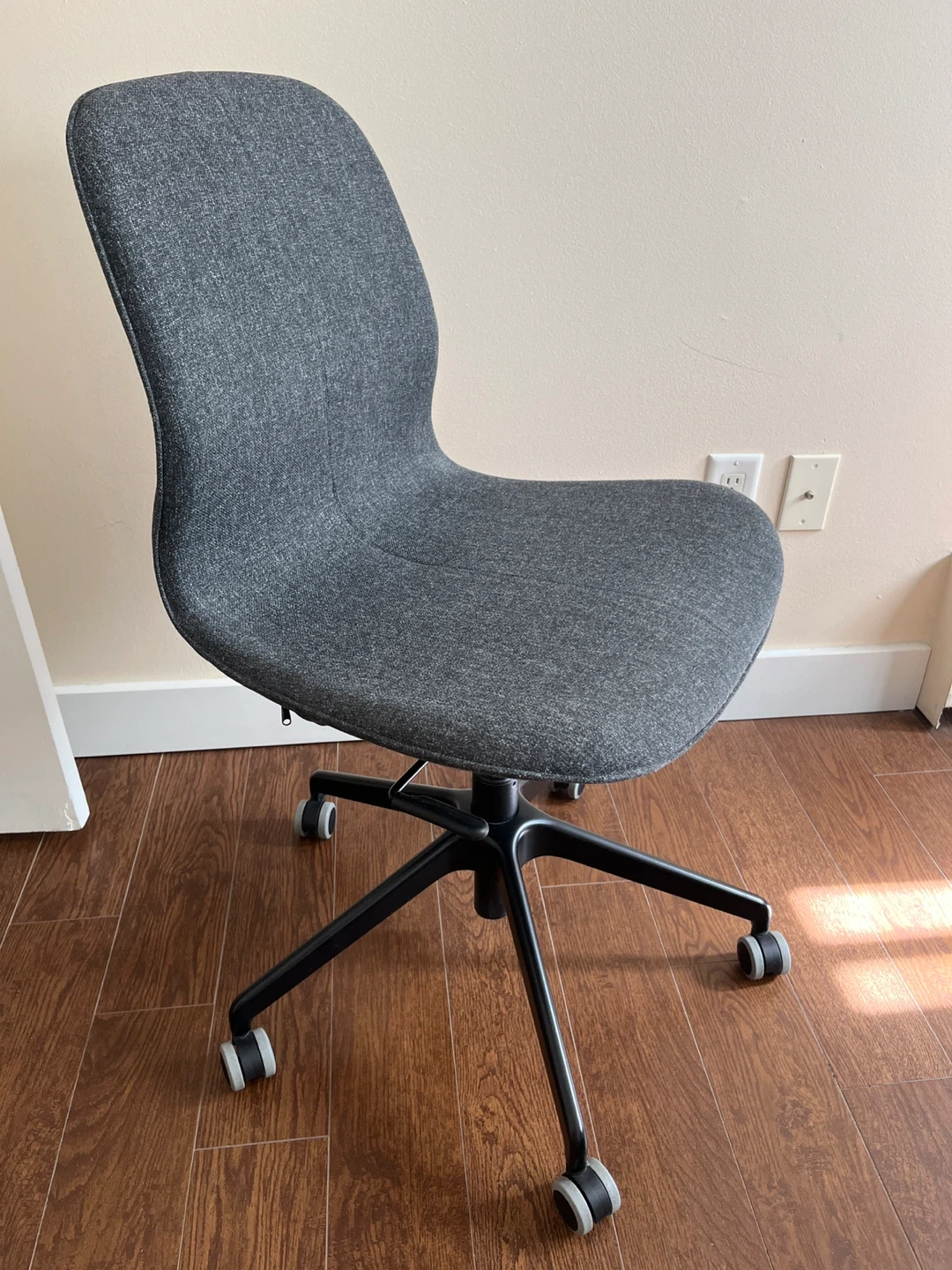 IKEA LÄNGFJÄLL Office Chair - Upholstery Gunnared Grey - photo 2