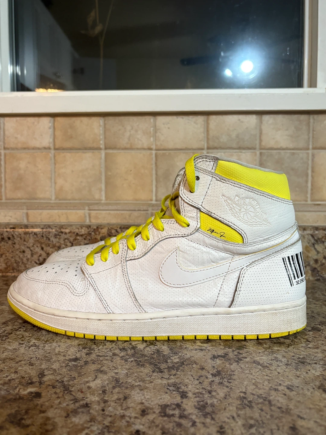 Nike Air Jordan 1 High OG Barcode Sneakers White/Yellow - photo 3