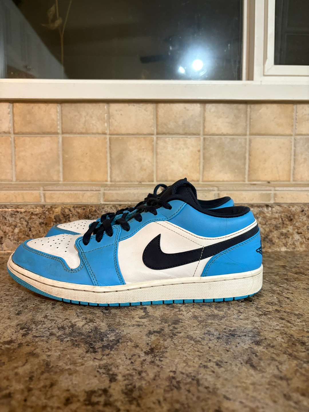 Air Jordan 1 Low SE Electric Blue - photo 3