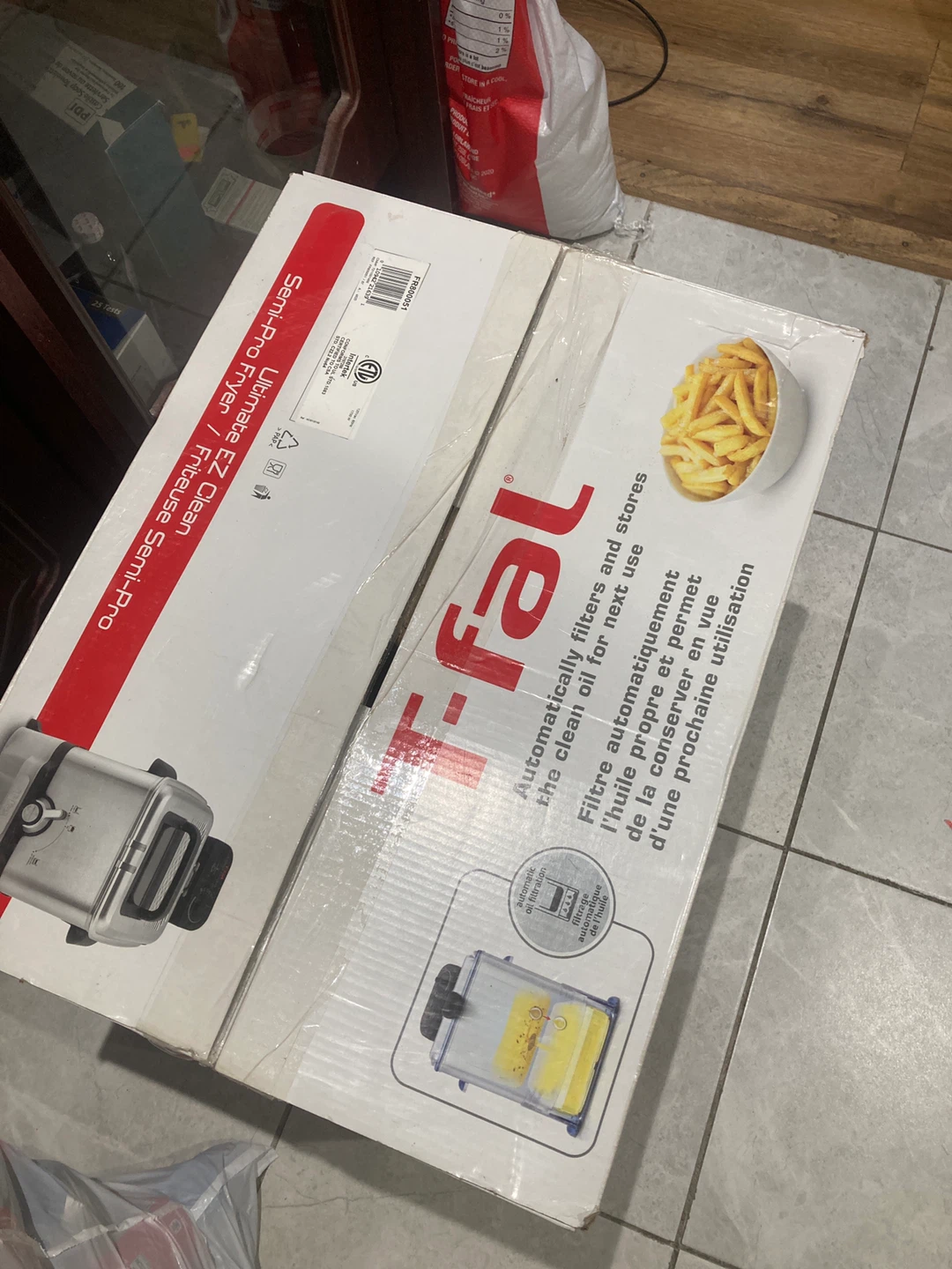 T-fal Ultimate EZ Clean Semi-Pro Deep Fryer - photo 2