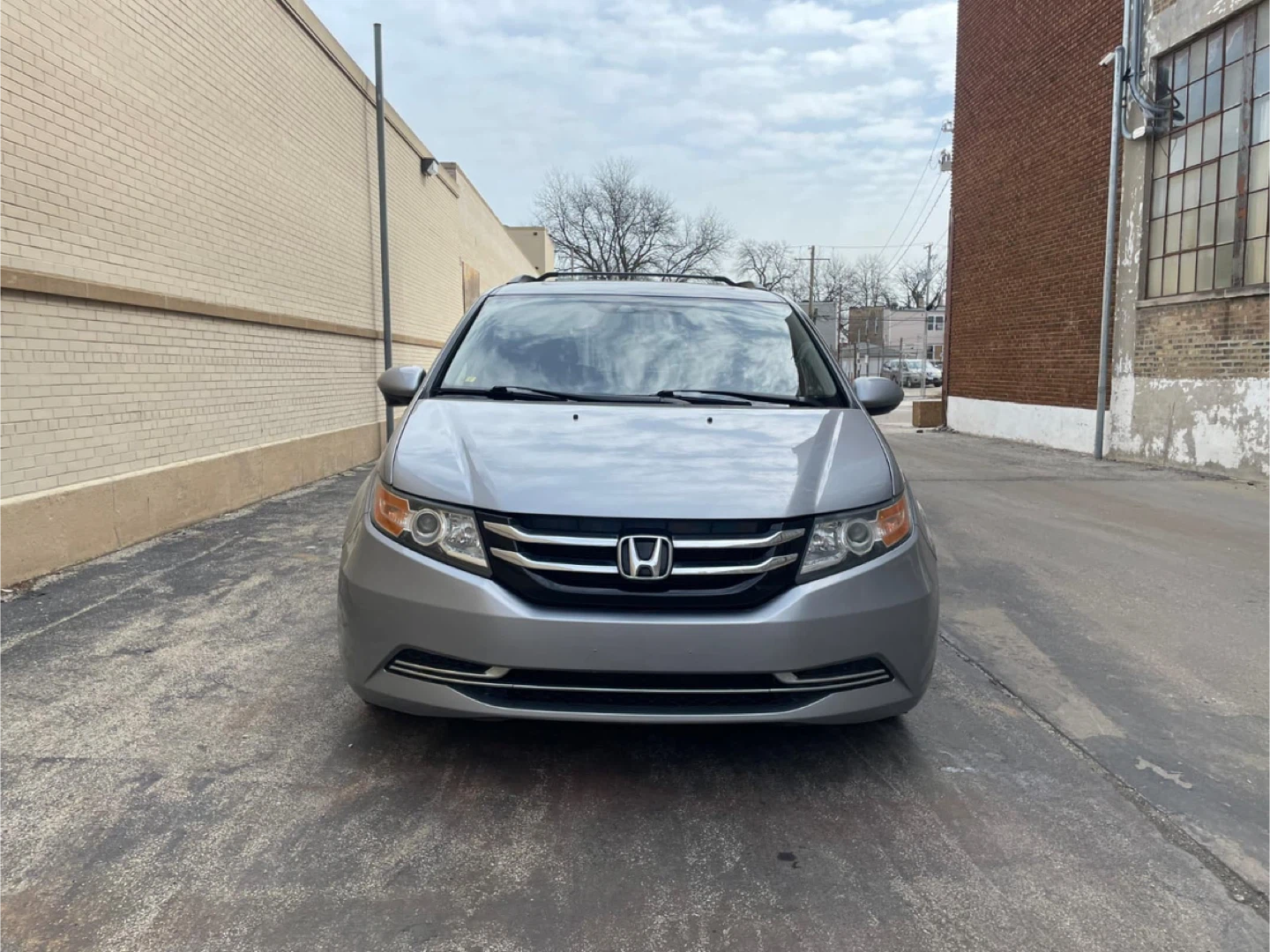 2016 Silver Honda Odyssey Minivan - photo 5
