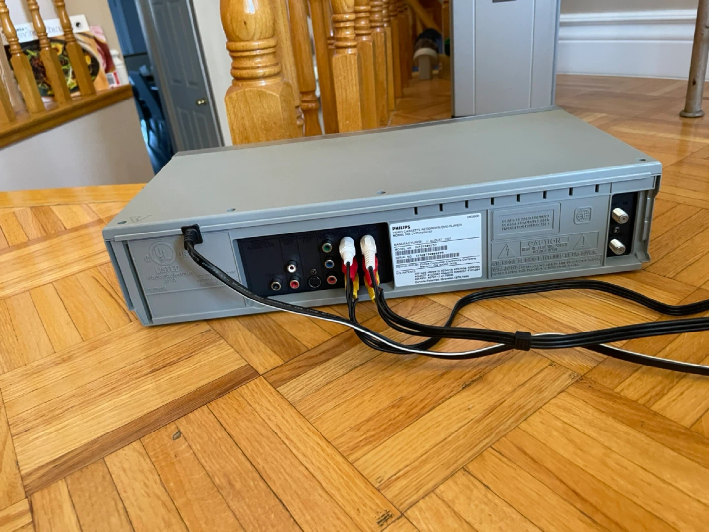 Philips vcr/dvd combo player - photo 3
